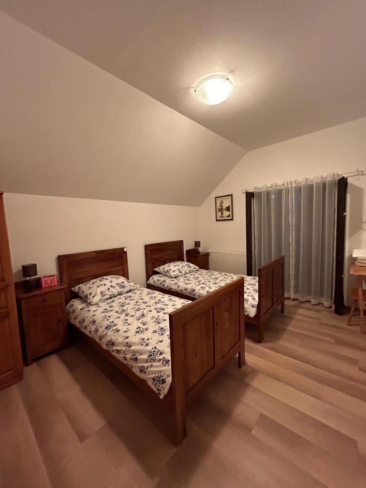 House Mate Villa Otocac Ngoại thất bức ảnh